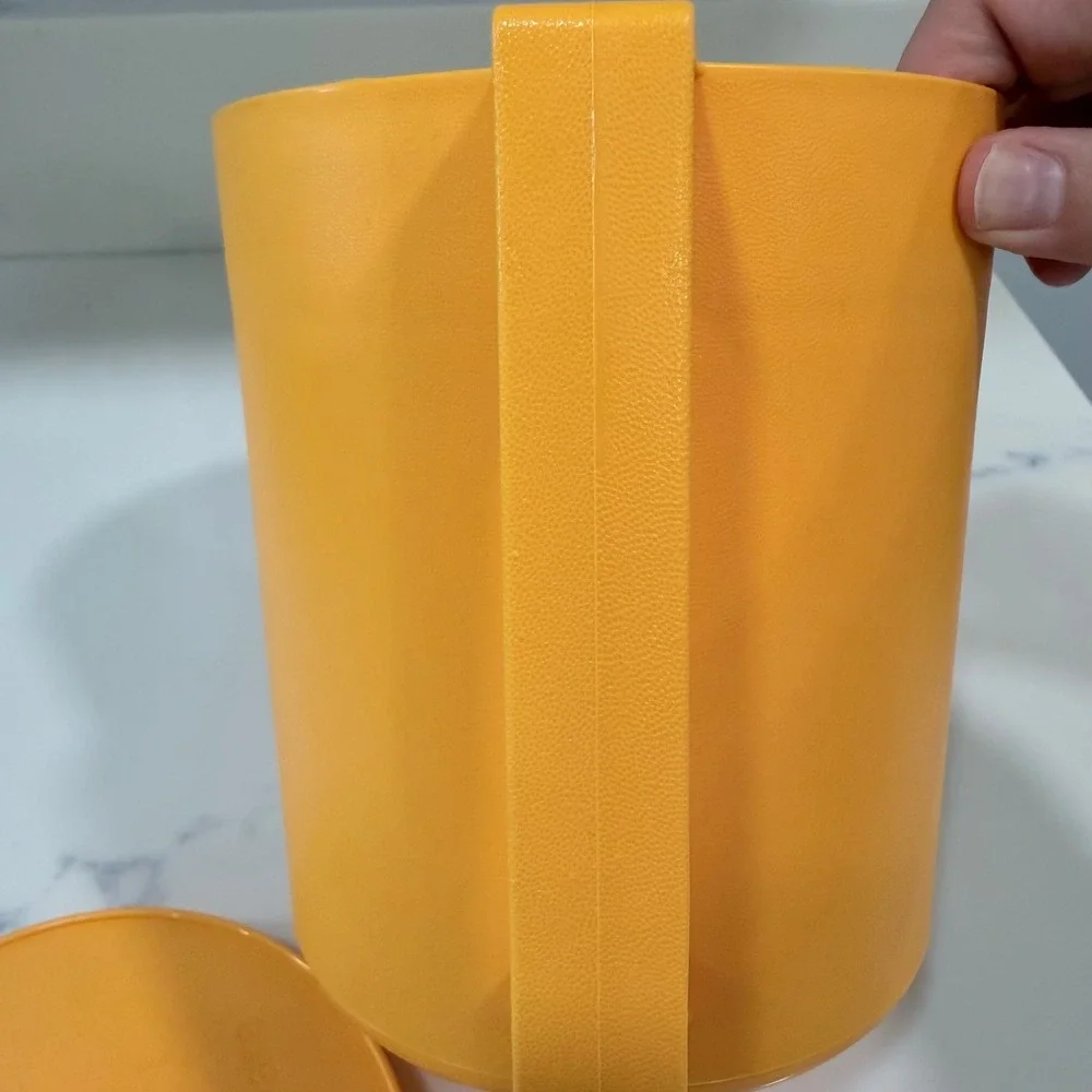 Tupperware 1.5L Push Button Pitcher Orange 1575-11 Vintage Style Kitchenware